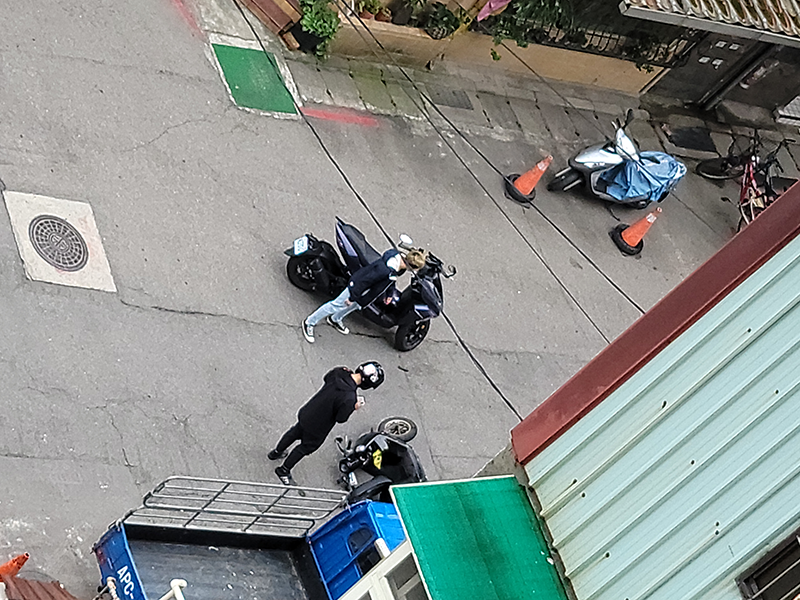 中和國光警局前機車車禍