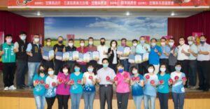 111年蘭陽紅龍果品質評鑑揭曉員山黃正光、三星詹前誠奪冠